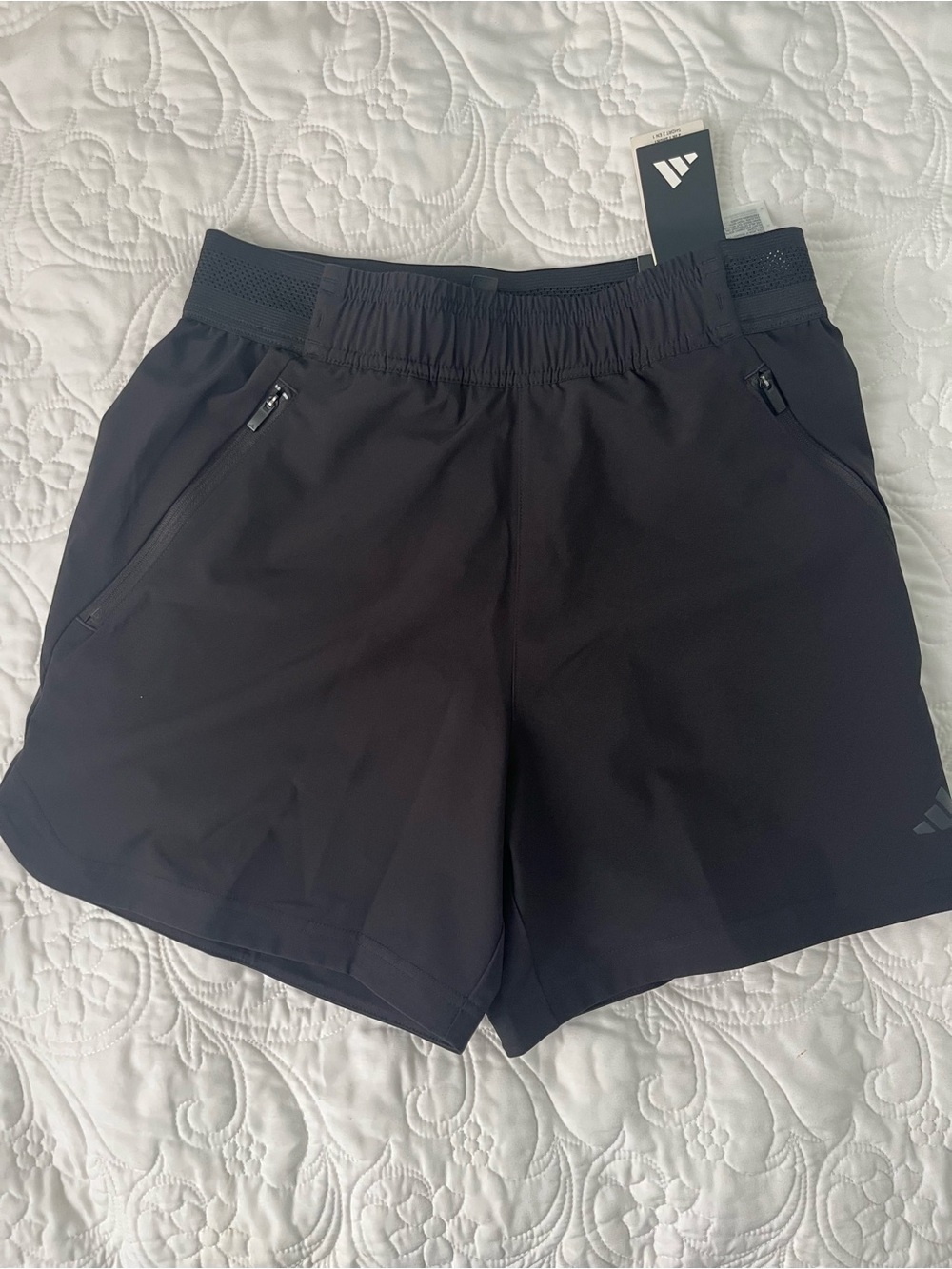 Adidas Women’s Black Athletic Shorts Size Small 5”